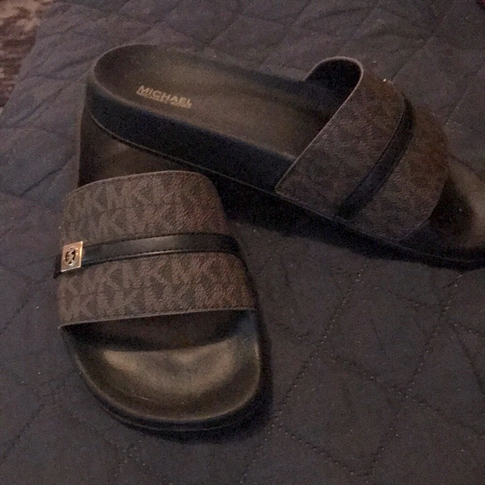 MICHAEL Michael Kors Brown Logo Slide Sandals Size 7 Worn Once